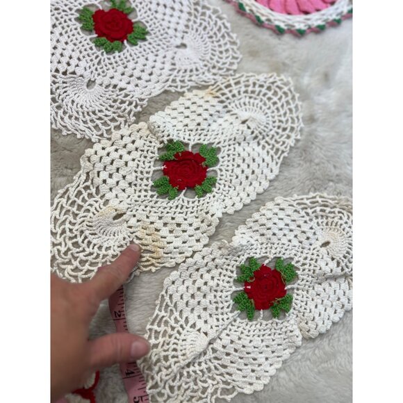 Vintage Crochet Doilies Set Of 9 Floral & Geometric Patterns - Picture 6 of 8